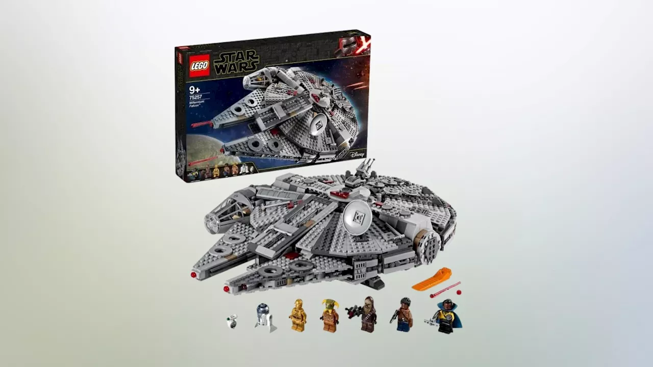 Lego : retourne en enfance avec ce vaisseau Star Wars qui voit son prix fondre, fondre…