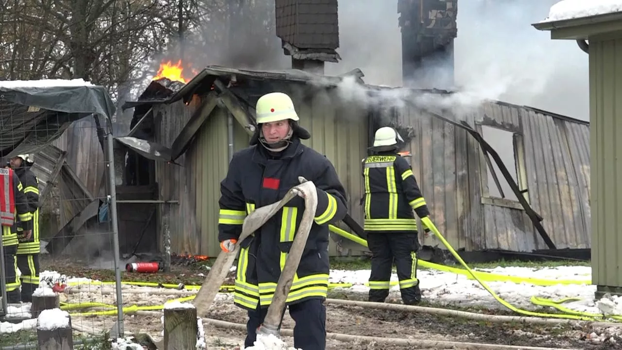 Großbrand in Flüchtlingsheim in Vogelsang: 16 Verletzte