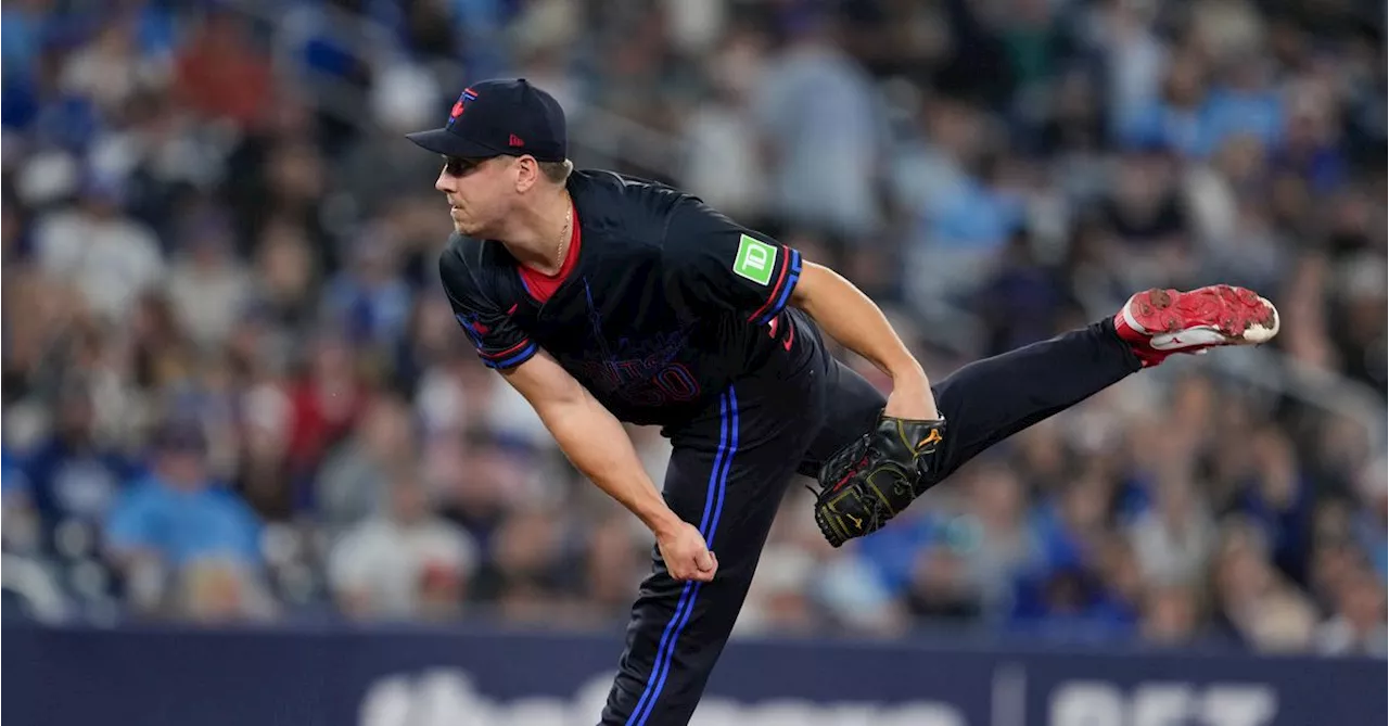 Blue Jays tender contracts to relievers Zach Pop and Erik Swanson