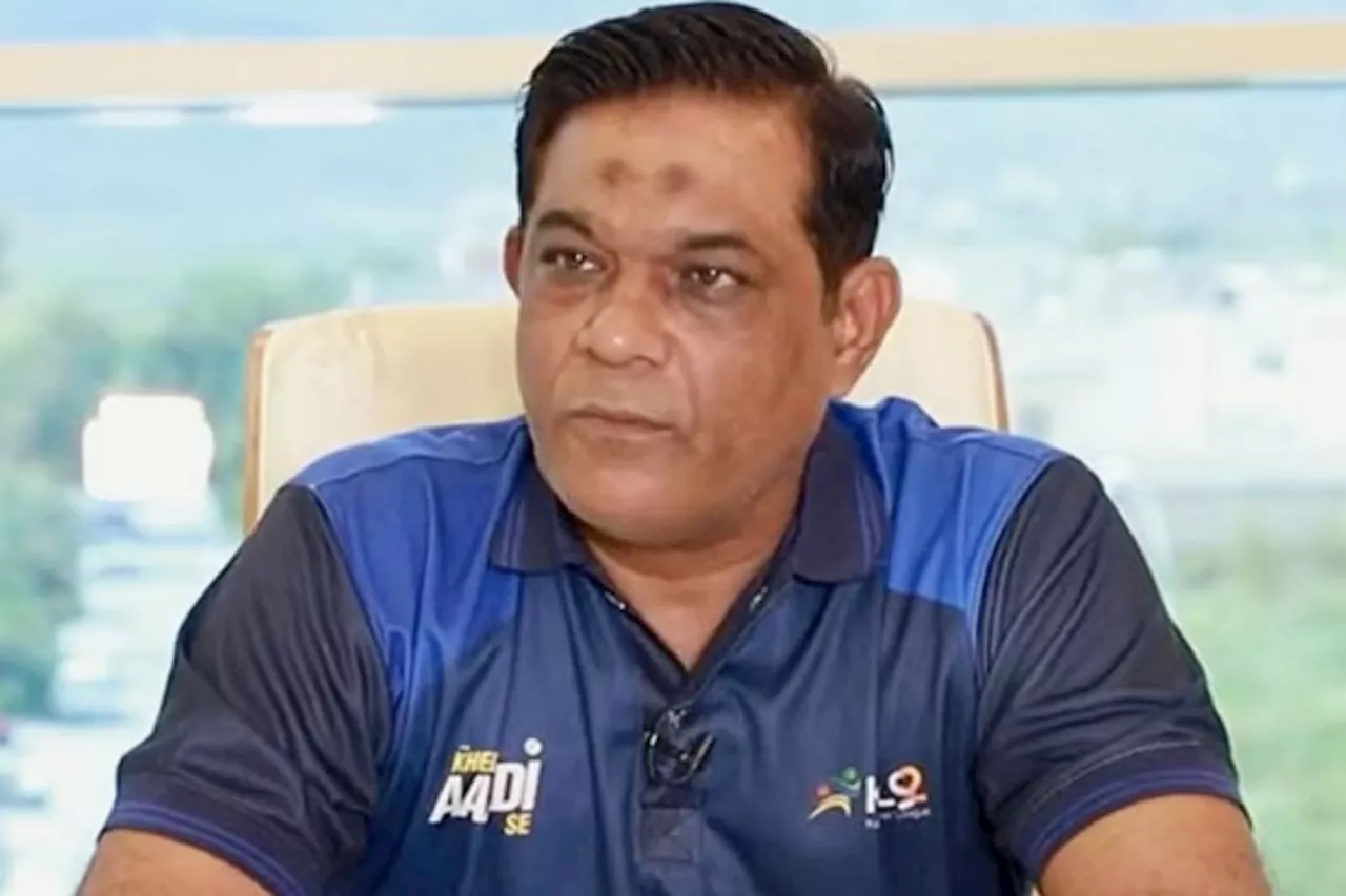 ICC should revoke India, Pakistan hosting rights: Rashid Latif