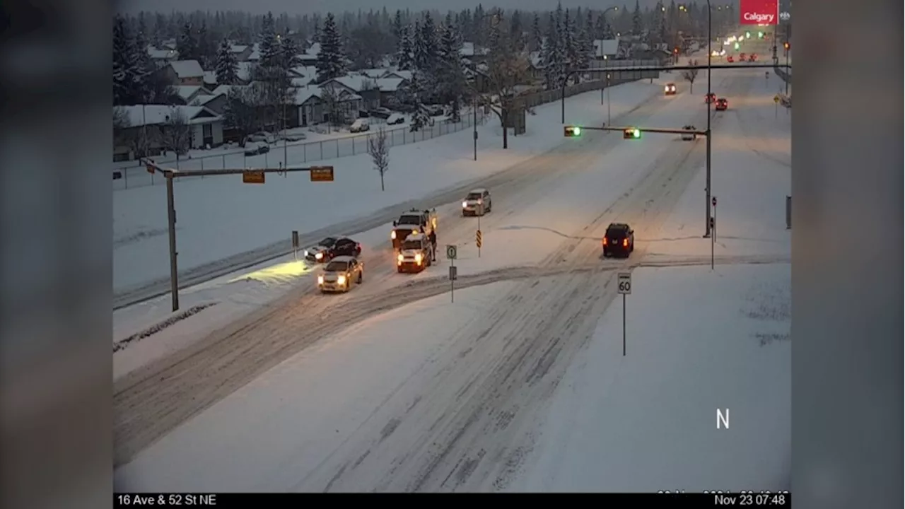 Snowfall warning for Calgary and southern Alberta expected to continue throughout Saturday