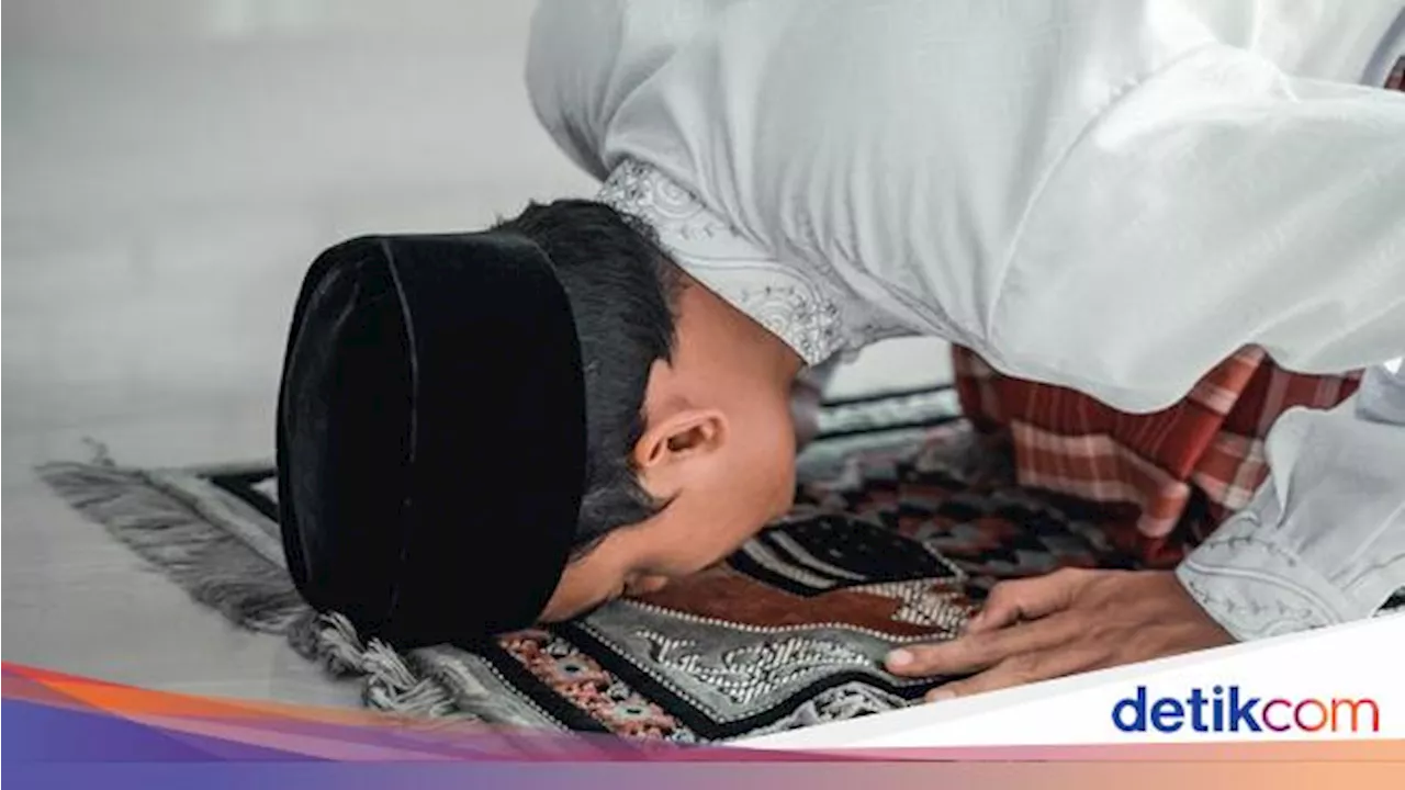 Cara Melaksanakan Sujud Tilawah Saat sedang Salat