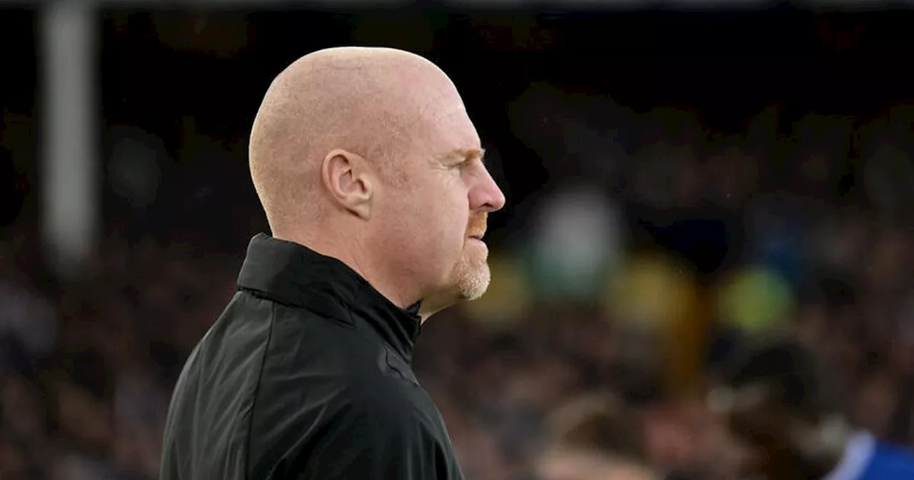  Sean Dyche reacts to Everton supporters' boos after Brentford draw