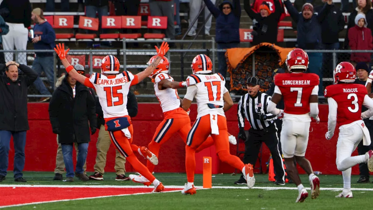 No. 24 Illinois stuns Rutgers on Bryant's 40-yard TD reception with 4 seconds left