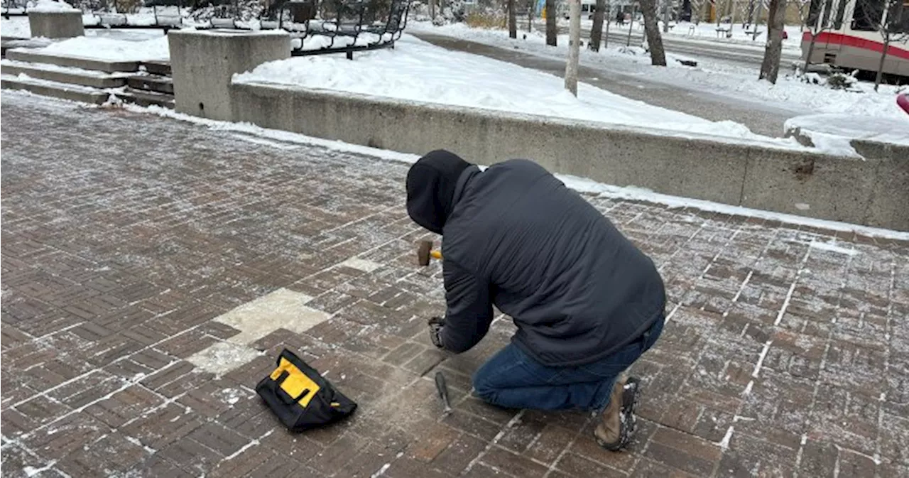 Calgarians make final push to save Olympic Plaza bricks