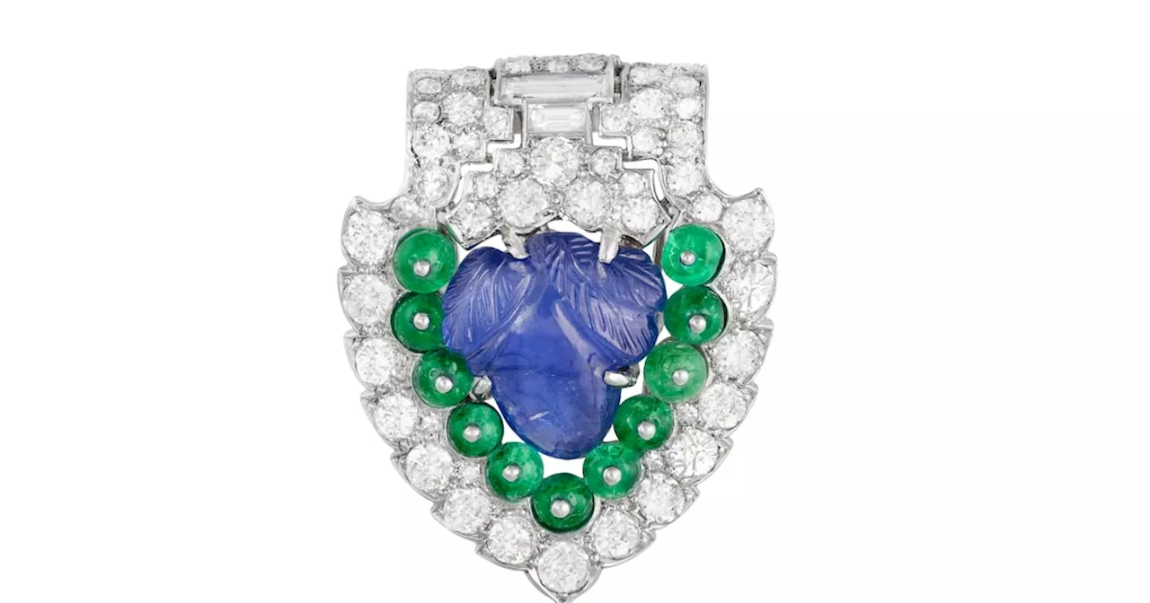 Luxury gifts: diamonds, watches and art deco brooches under the hammer