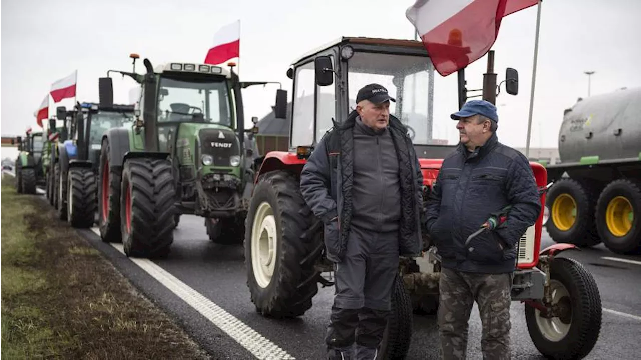 Польские фермеры заблокировали КПП на границе с Украиной