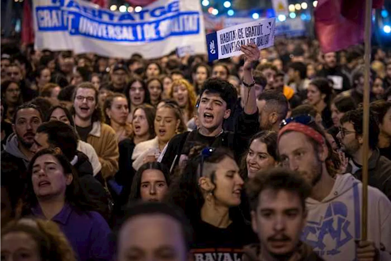 Tens of thousands of Spaniards protest housing crunch and high rents in Barcelona