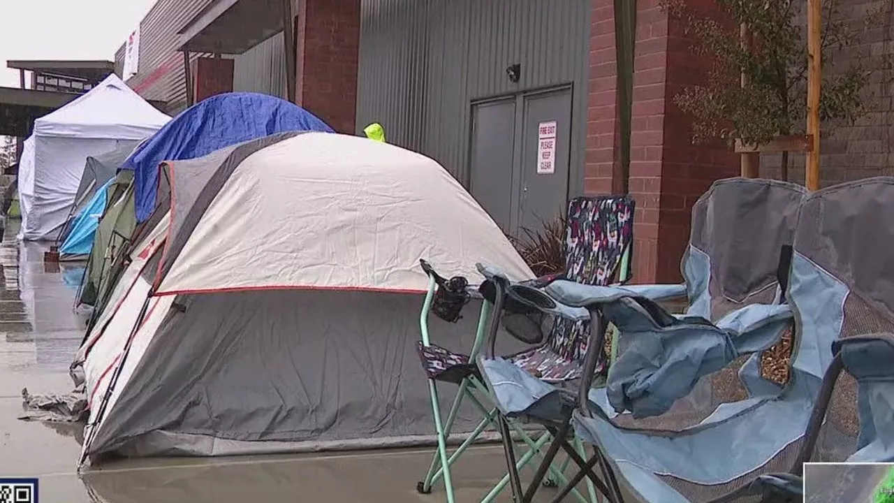 Shoppers seeking limited edition deals camp in the rain at new Pleasanton Costco