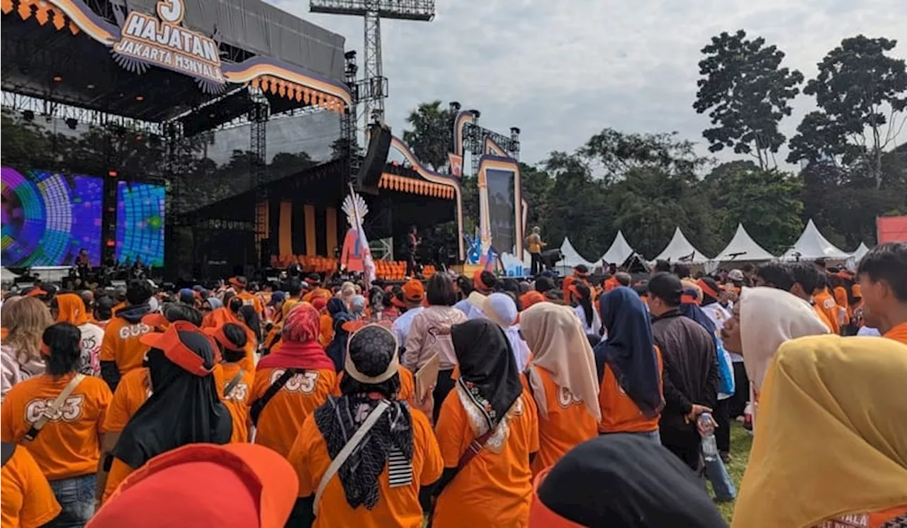 Ribuan Warga Hadiri Kampanye Akbar Pramono-Rano di Stadion Madya Senayan