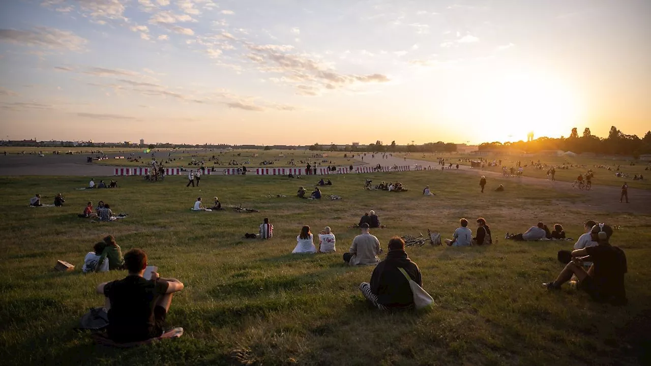 Berlin & Brandenburg: Tempelhofer Feld: Wegner für Bürgerbefragung bei Wahl 2026