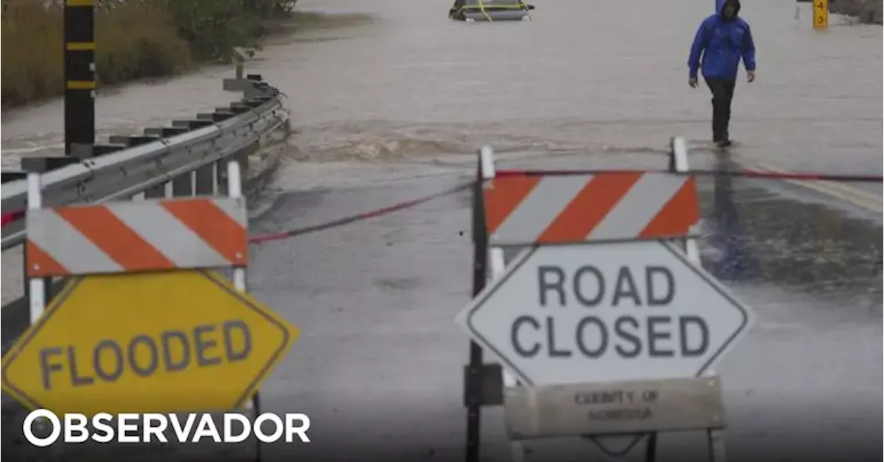 Grande tempestade no noroeste dos EUA causa fortes nevões e chuva e deixa milhares sem luz