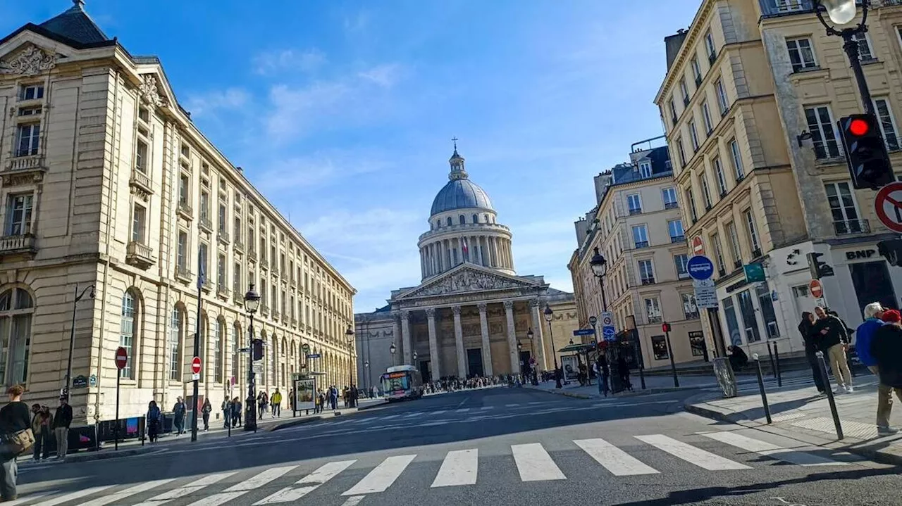 Avec les entrées de Marc Bloch et Robert Badinter, combien de personnalités reposeront au Panthéon ?