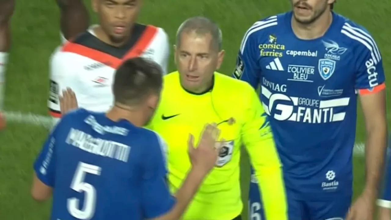 Graves incidents lors de Bastia-Lorient: un arbitre assistant touché par un projectile, le match longuement...