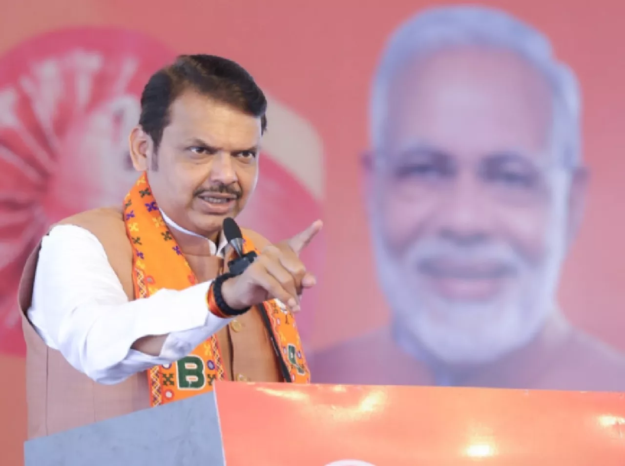 Maharashtra Election Results: 'मोदी आहेत तर...'; विजयावर फडणवीसांची 2 वाक्यात पहिली प्रतिक्रिया