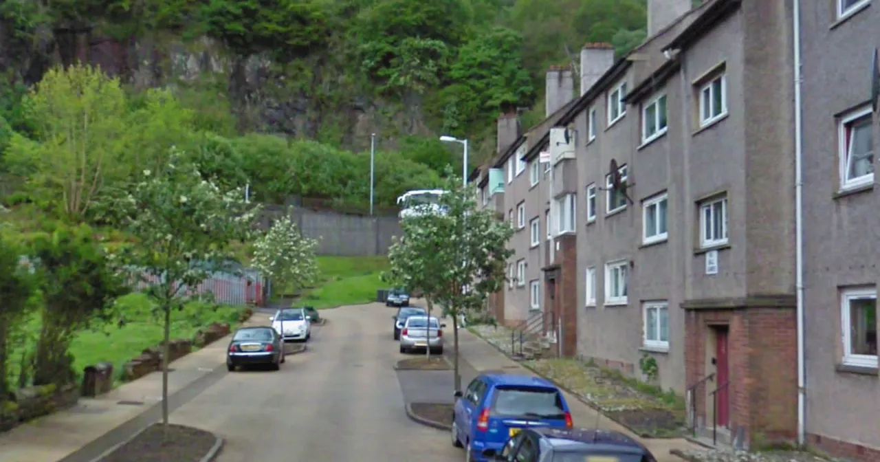 Man attacked and robbed in Scots street as police launch probe