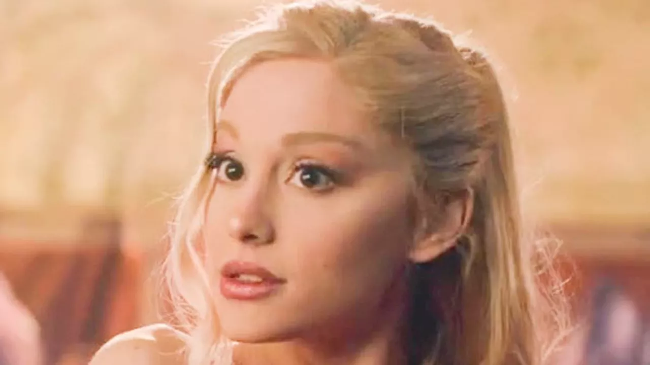 Wicked Fans Think Ariana Grande Deserves an Oscar for Glinda Role