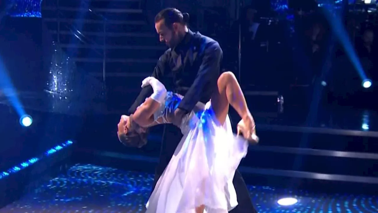 Strictly's Pete Wicks and Jowita Przystal send fans wild with their chemistry during the Tango -...