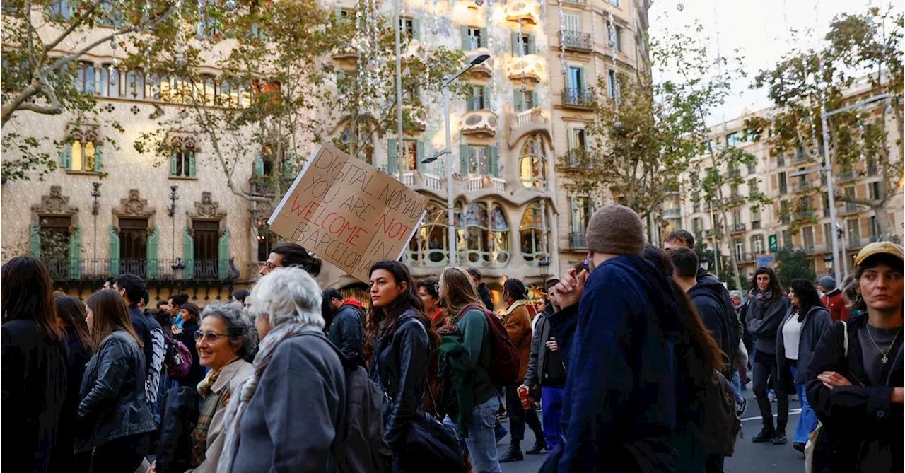 Zehntausende demonstrieren in Barcelona gegen hohe Mieten