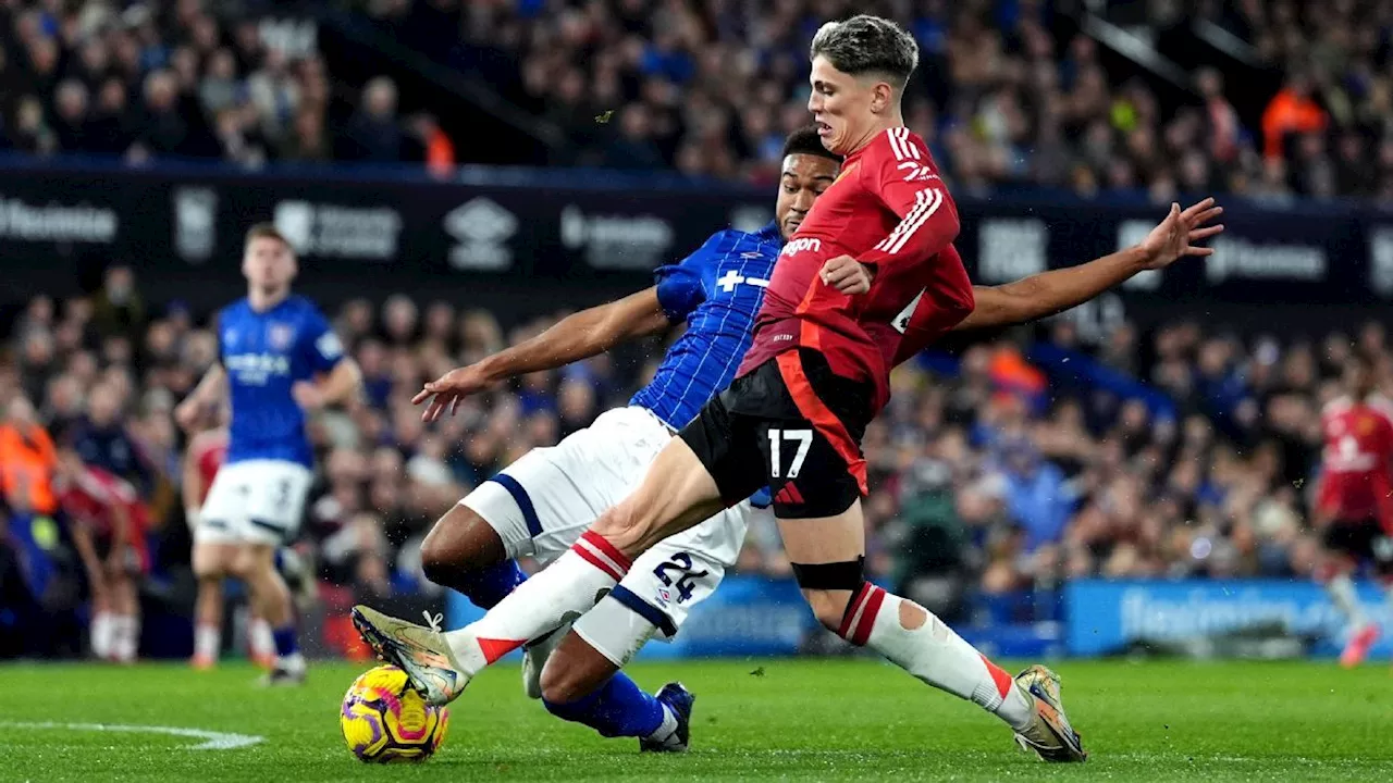 Man United abre o placar, mas Ipswich empata no friendly