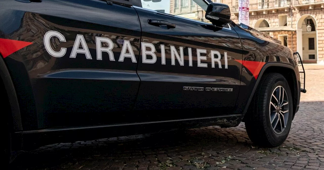 Prende a pugni la mamma, poi prova ad accoltellare la sorella: 20enne arrestato a Parma