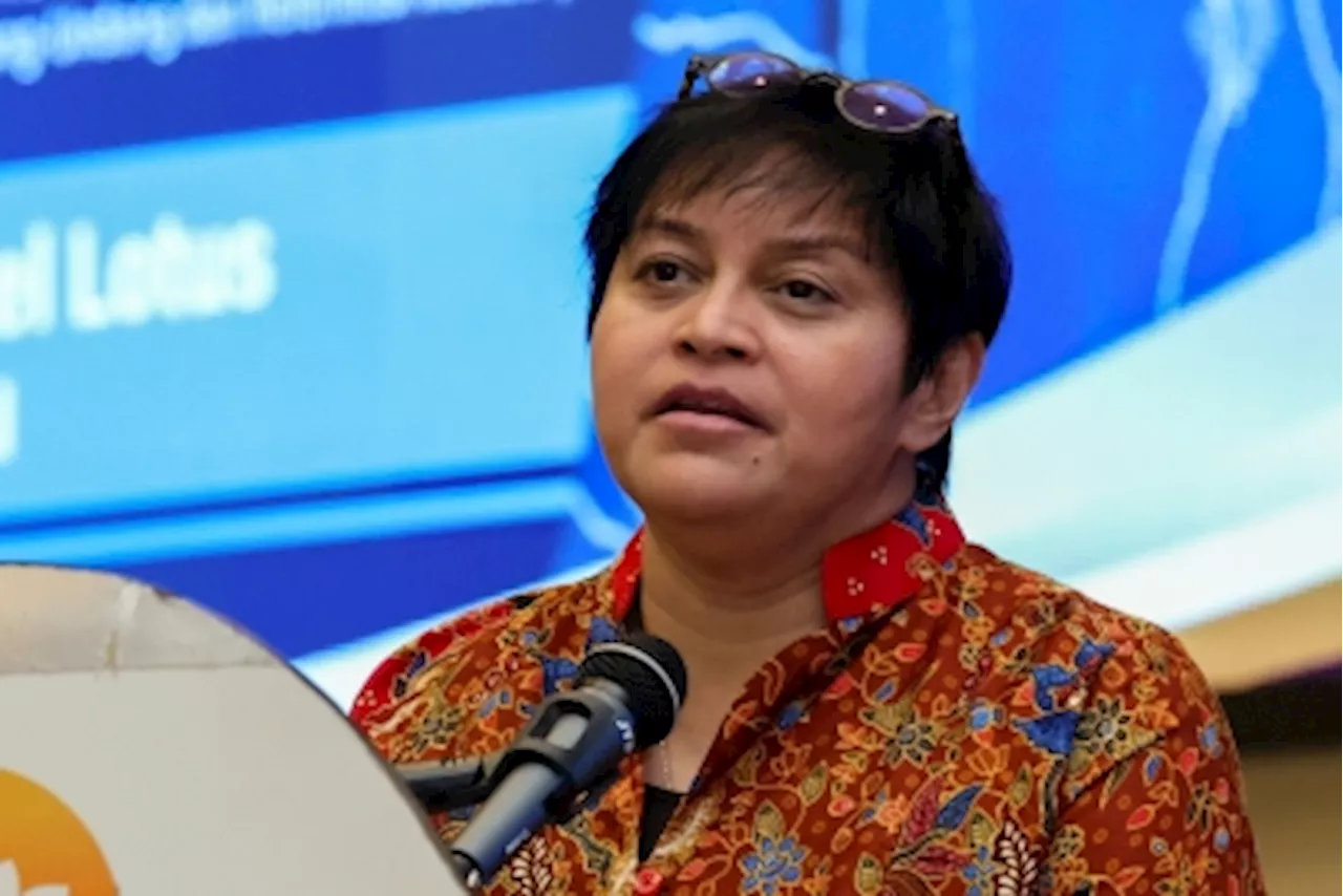 Azalina: Johor’s proposal for four-and-a-half day work week needs valid reasons to implement