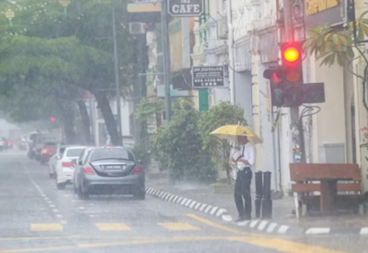 Heavy Rain and Thunderstorms Expected in Ten Malaysian States