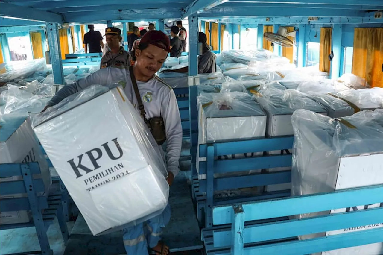 Distribusi Logistik Pilkada ke Pulau-Pulau Kecil