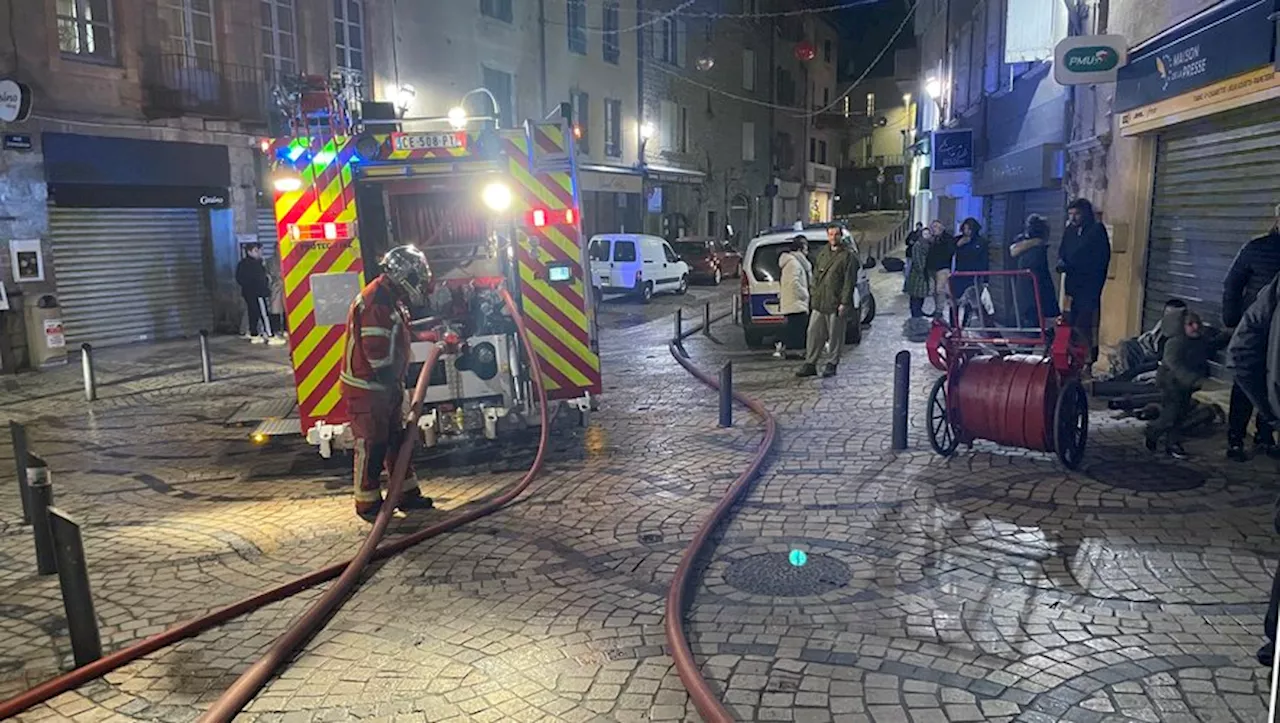 Un incendie se déclare dans les parties communes d’un immeuble du centre-ville de Mende