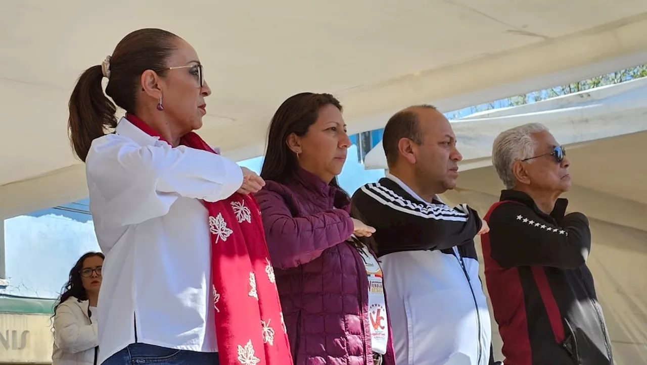 Más de 10 mil personas celebran en desfile de la Revolución Mexicana en Venustiano Carranza