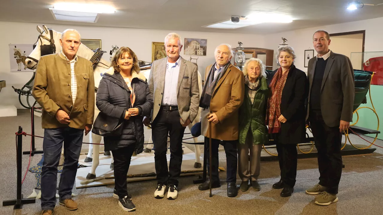 Fast 40 „Museumsmenschen“ im Kutschenmuseum