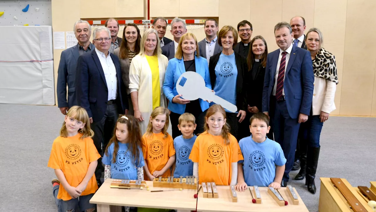 Generalsanierte Volks- und Mittelschule in Vitis feierlich eröffnet