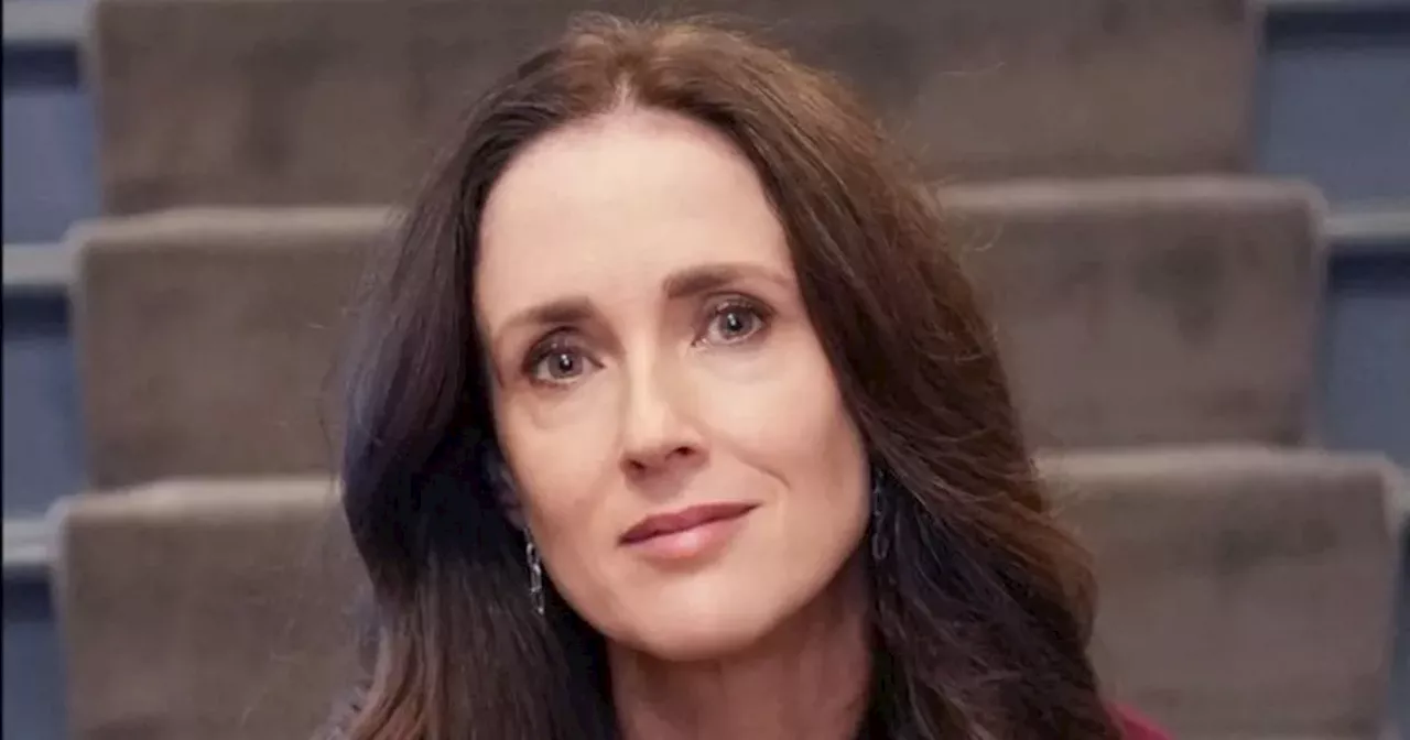 Maia Dunphy Urges Awareness of Pancreatic Cancer Symptoms After Mother's Death