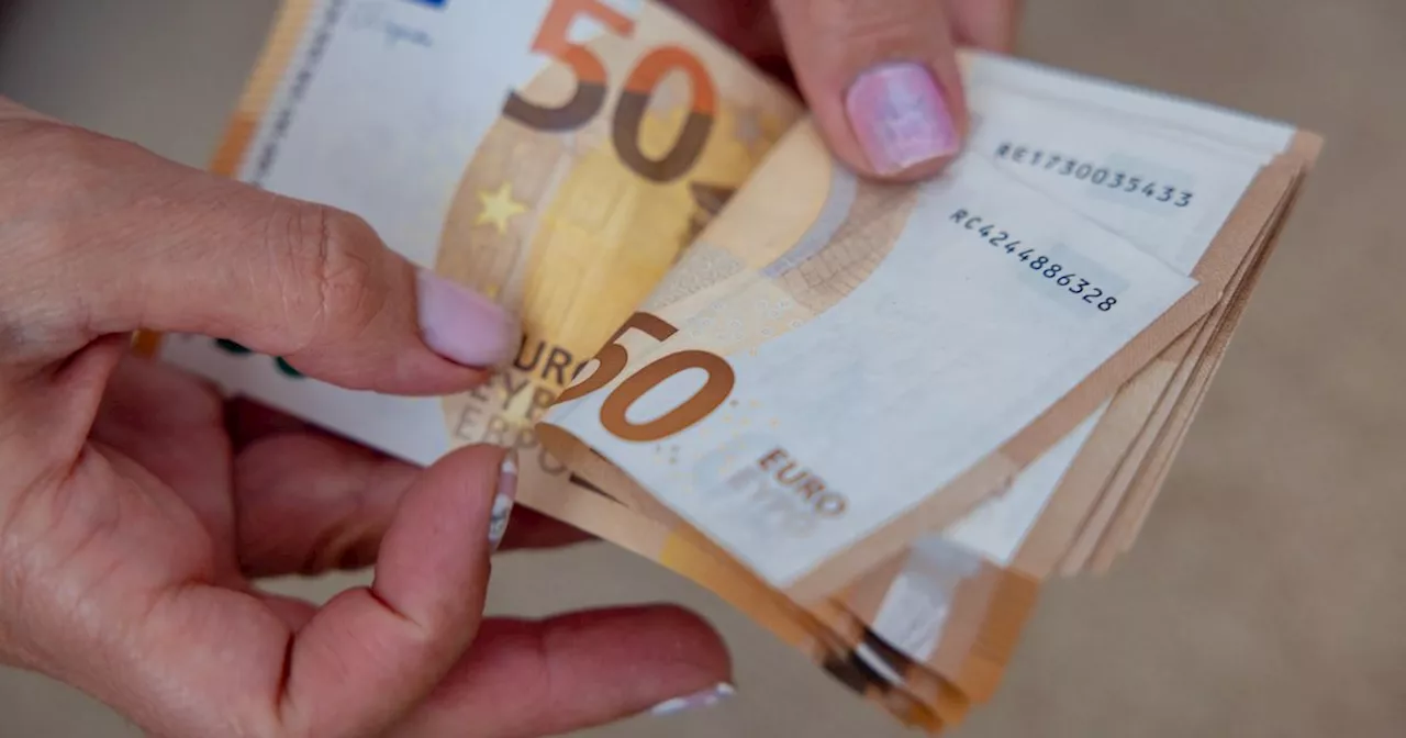 Thousands of parents due €100 per child cost of living bonus from tomorrow