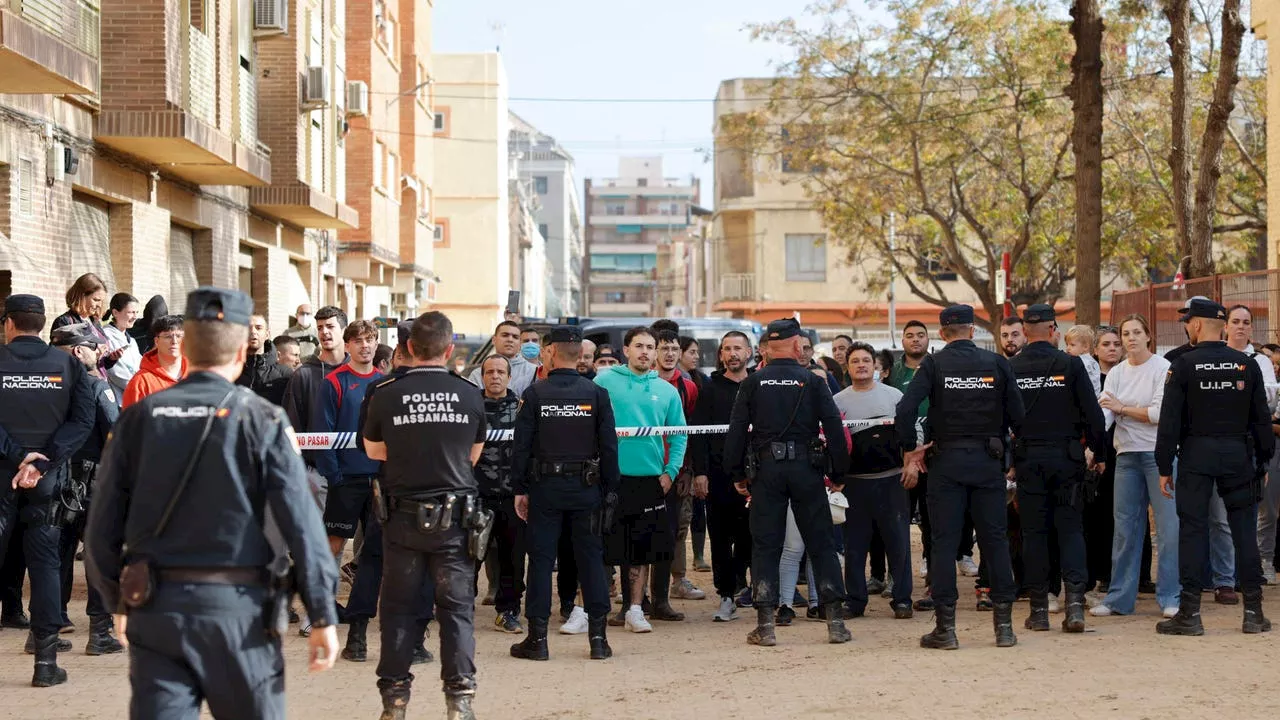 Indignación en Massanasa tras la muerte de un operario en el colegio Lluís Vives