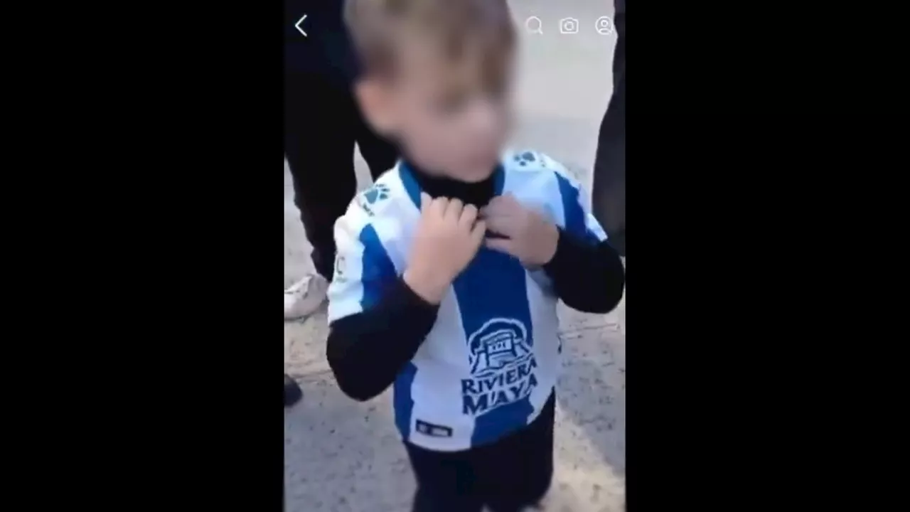 Obligan a un niño de cinco años a quitarse la camiseta del Espanyol para poder entrar en el campo del Girona