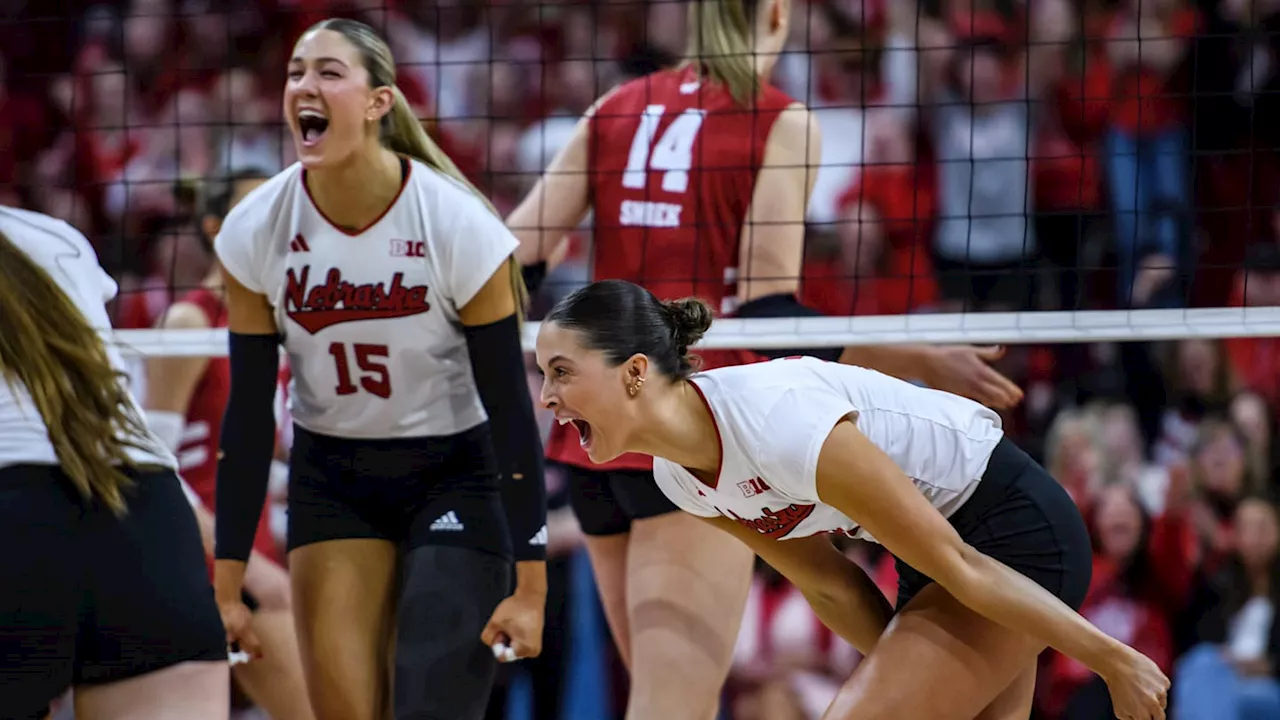 Home Sweep Home: Nebraska Volleyball Dominates Wisconsin on Senior Night