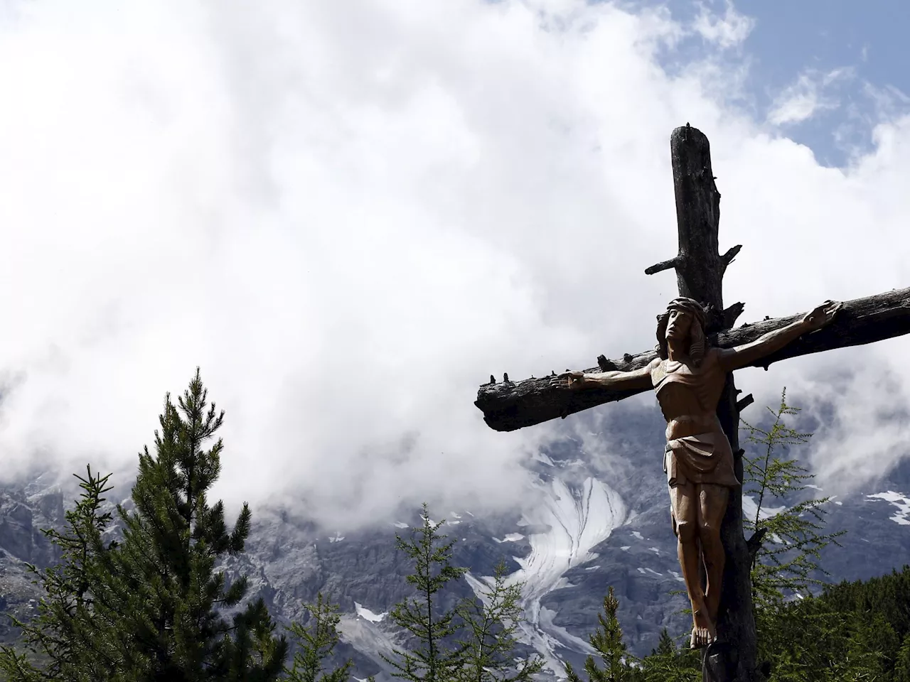 Eiskletterer stirbt nach Lawinenabsturz in den italienischen Alpen