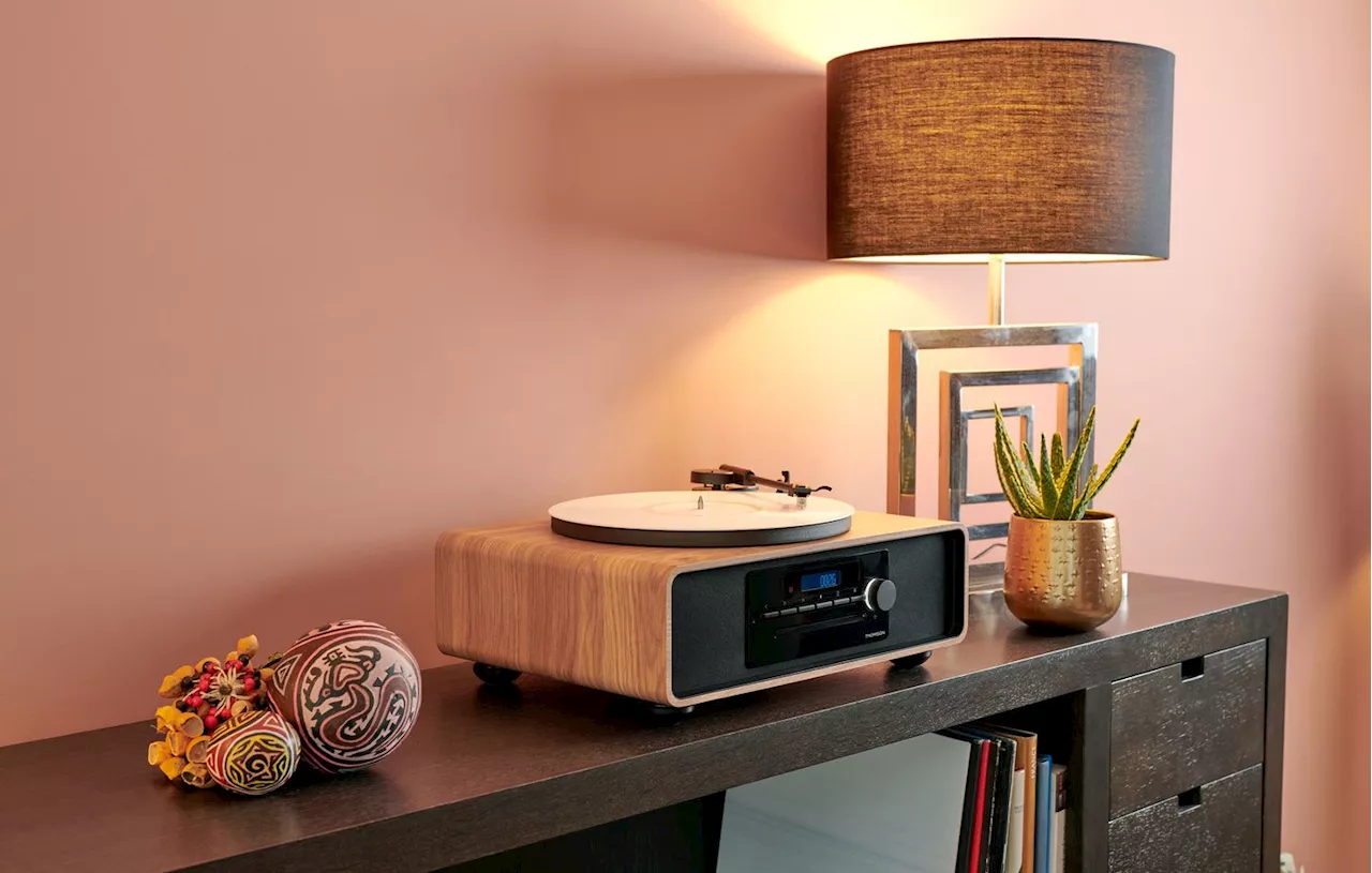 Noël 2024 : Six idées de cadeaux vintage pour écouter l’audio dans le rétro