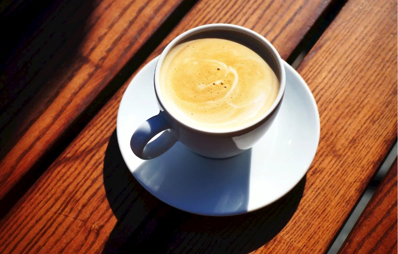 Dans ce café, les clients qui entrent en dansant ont le droit à une boisson gratuite