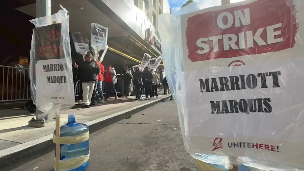 500 San Francisco hotel workers hit picket lines Thanksgiving week, joining 2,000 already on strike