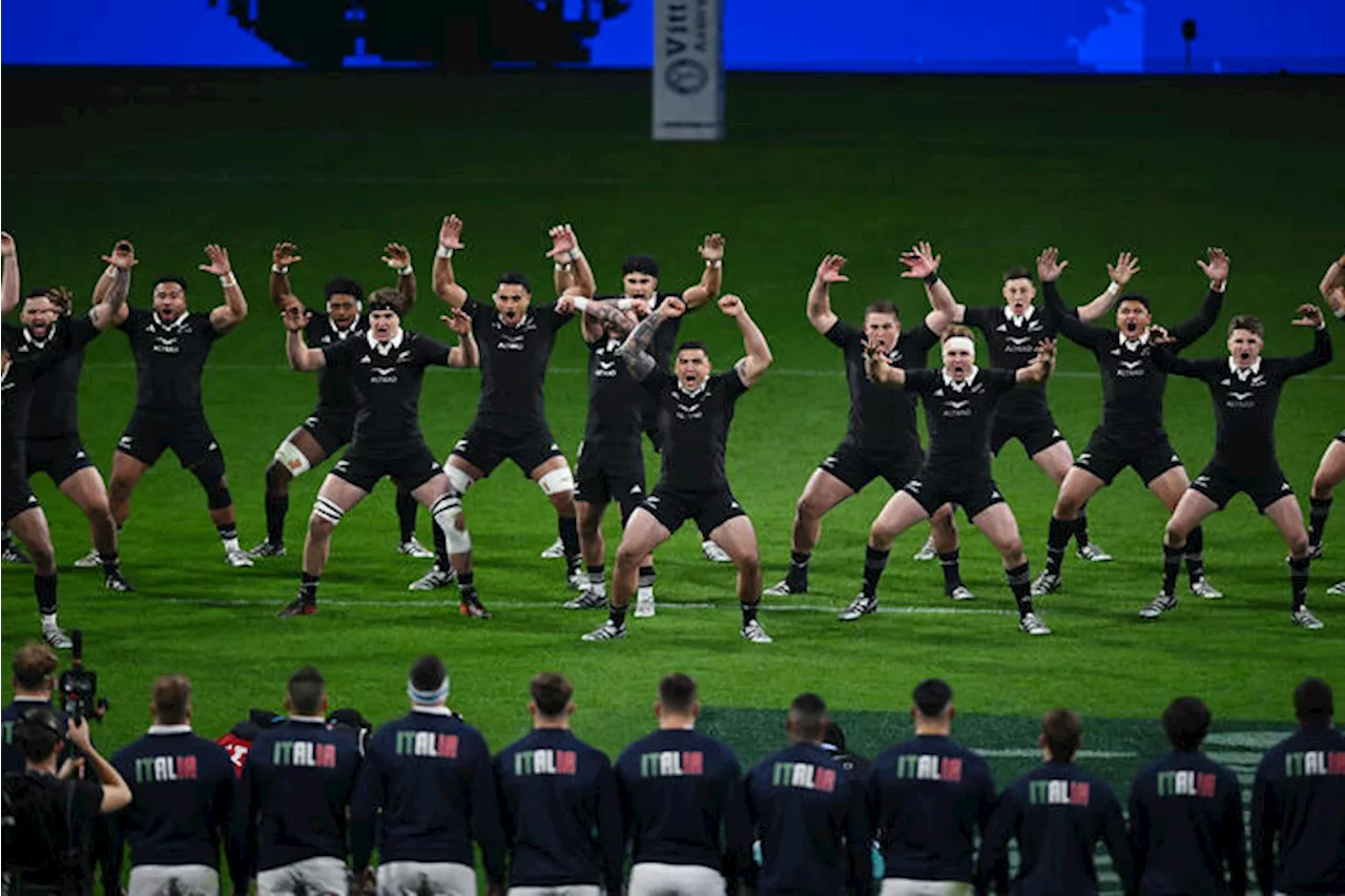 Haka 'politica' All Blacks a Torino, in Nuova Zelanda è polemica