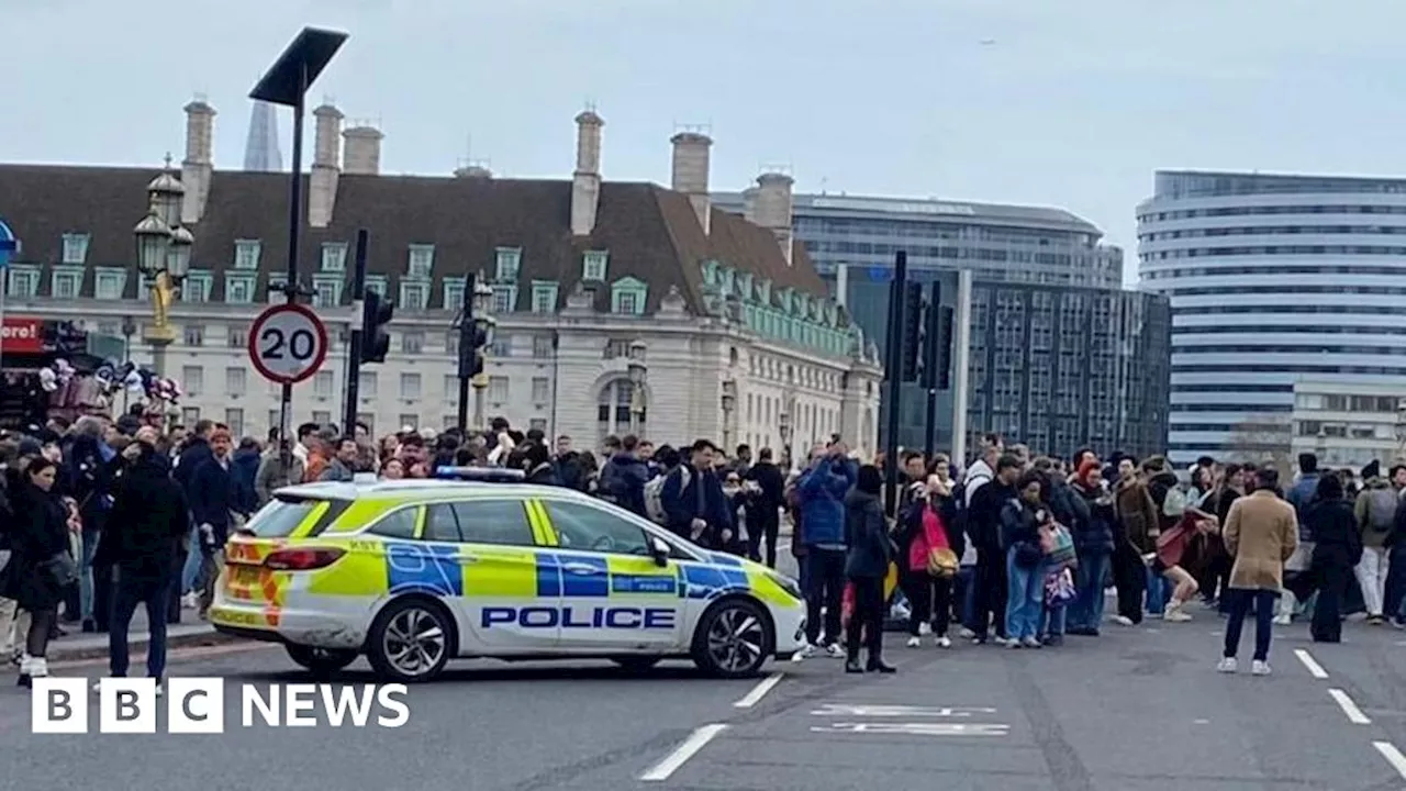 Westminster Bridge: Man critical after fight