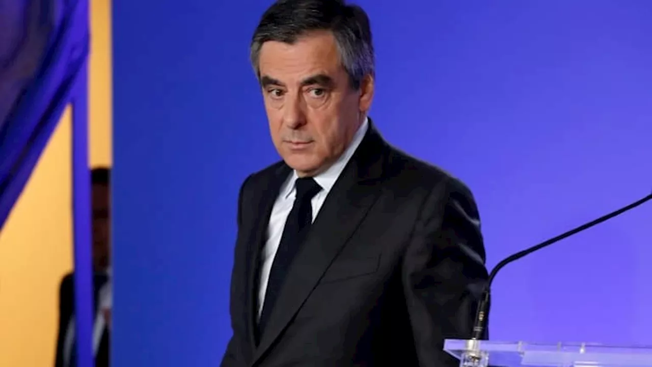 Emplois fictifs: le procès de François Fillon renvoyé au 29 avril 2025