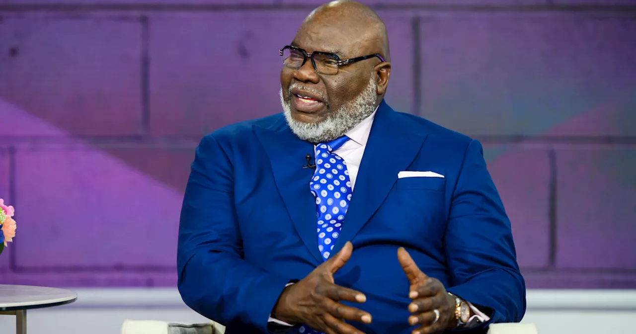 Bishop T.D. Jakes suffers health incident after delivering sermon