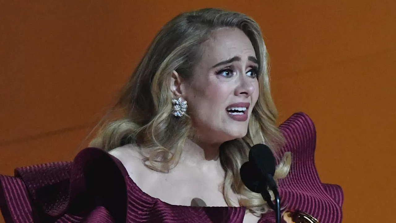 «Je ne sais pas quand je vais remonter sur scène», a confié la chanteuse Adele