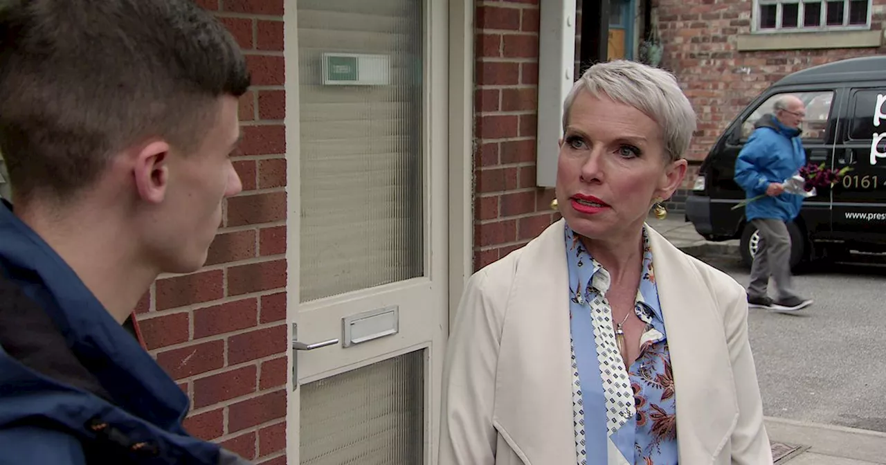 Coronation Street star faces 'death' as character diagnosed with dementia