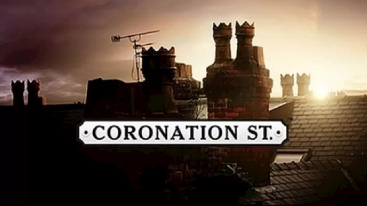 Coronation Street fans stunned to discover two stars are real life siblings