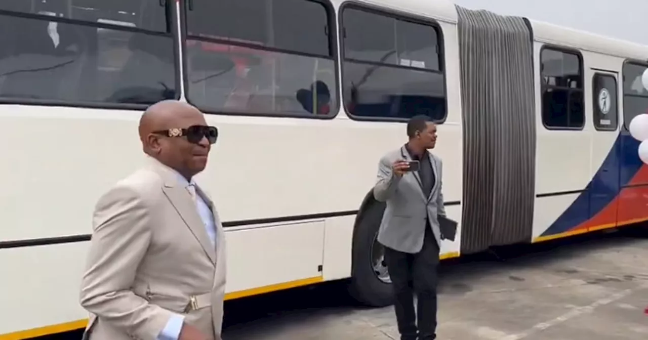 Tensions flair at Rea Vaya meeting as taxi owners force Joburg Transport MMC Kunene to leave