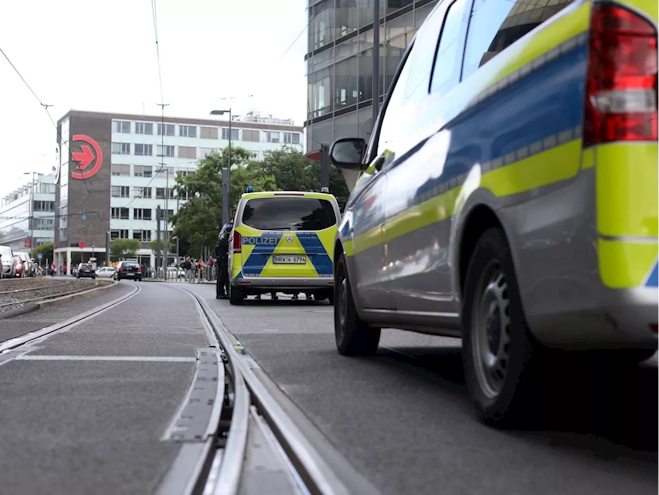 Unfall in Köln-Deutz – auch KVB-Linie betroffen